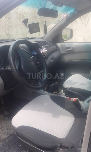 Mitsubishi L200 2011, 220,000 km - 0.2 l - Bakı