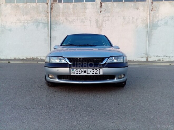 Opel Vectra 1998, 280,000 km - 1.6 l - Bakı