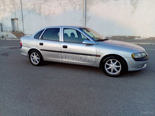 Opel Vectra 1998, 280,000 km - 1.6 l - Bakı