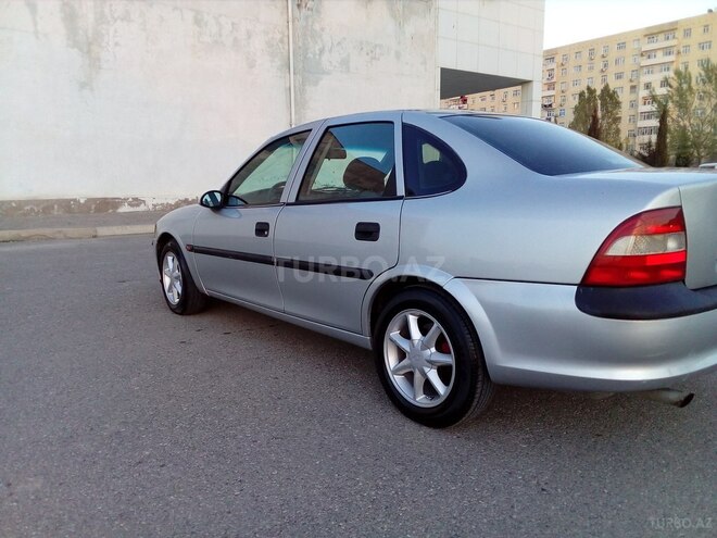 Opel Vectra 1998, 280,000 km - 1.6 l - Bakı