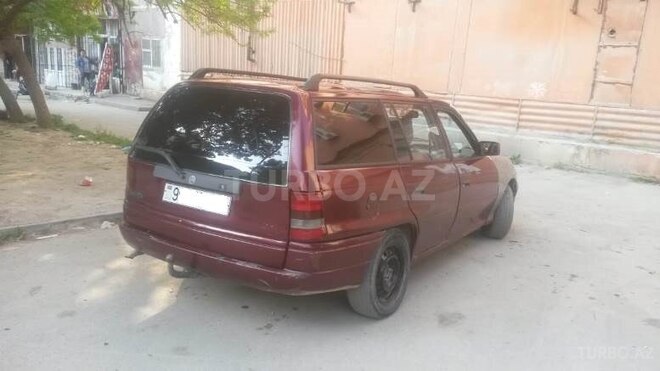 Opel Astra 1992, 350,000 km - 2.0 л - Bakı