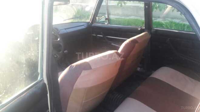 LADA (VAZ) 2106 1990, 170,000 km - 1.6 l - Salyan