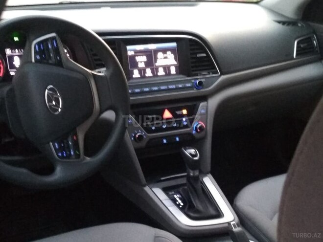 Hyundai Elantra 2017, 21,500 km - 2.0 l - Bakı