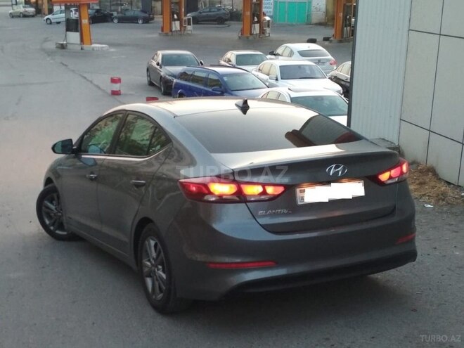 Hyundai Elantra 2017, 21,500 km - 2.0 l - Bakı