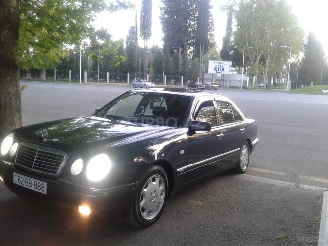 Mercedes E 240 1997, 217,532 km - 2.4 l - Mingəçevir