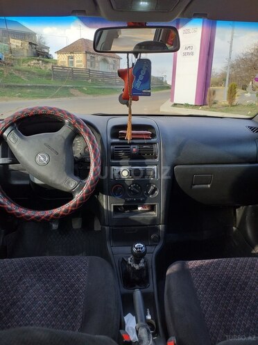 Opel Astra 2001, 250,000 km - 1.6 л - Gədəbəy