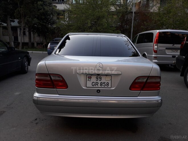 Mercedes E 320 2000, 145,500 km - 3.2 l - Bakı
