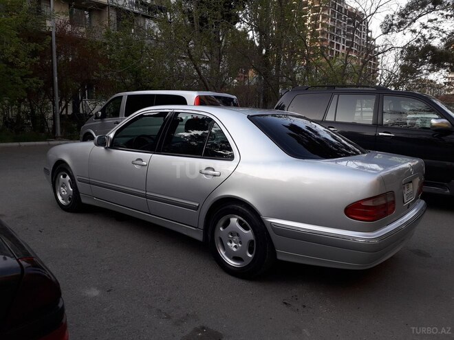 Mercedes E 320 2000, 145,500 km - 3.2 l - Bakı