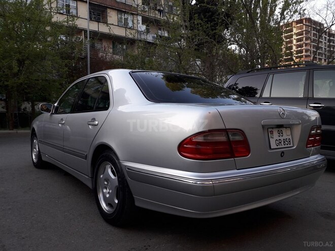 Mercedes E 320 2000, 145,500 km - 3.2 l - Bakı