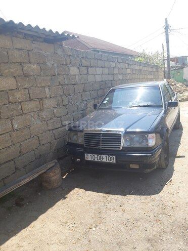 Mercedes E 260 1988, 258,000 km - 2.6 л - Sumqayıt