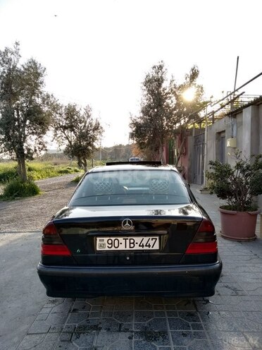 Mercedes C 180 1999, 285,000 km - 1.8 l - Bakı