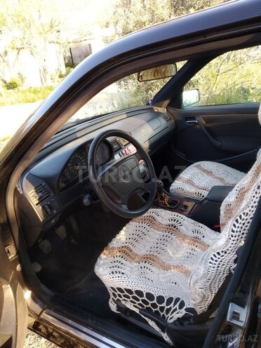 Mercedes C 180 1999, 285,000 km - 1.8 l - Bakı