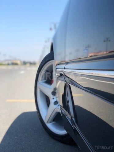 Mercedes E 240 2001, 255,000 km - 2.6 л - Bakı