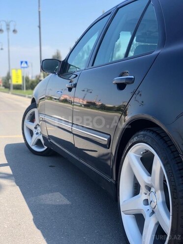 Mercedes E 240 2001, 255,000 km - 2.6 л - Bakı
