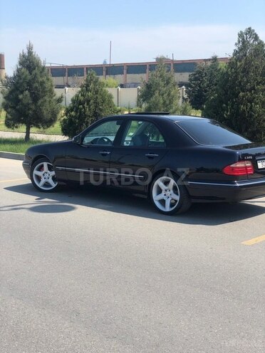 Mercedes E 240 2001, 255,000 km - 2.6 л - Bakı