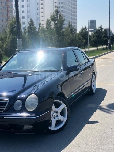 Mercedes E 240 2001, 255,000 km - 2.6 л - Bakı