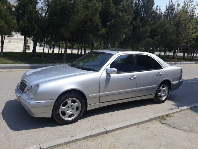 Mercedes E 270 2001, 370,000 km - 2.7 л - Xırdalan