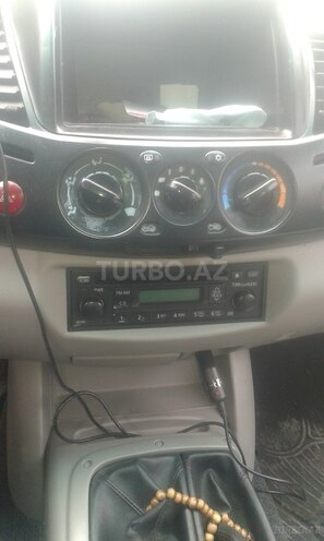 Mitsubishi L200 2011, 157,000 km - 0.3 л - Bakı