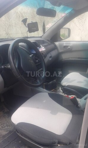 Mitsubishi L200 2011, 157,000 km - 0.3 л - Bakı