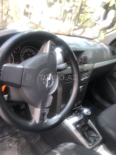 Opel Astra 2006, 214,000 km - 1.4 л - Bakı