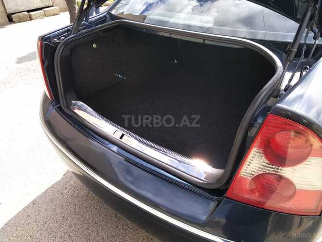 Volkswagen Passat 2004, 19,800 km - 1.8 л - Bakı