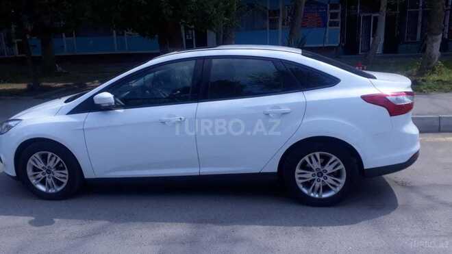 Ford Focus 2014, 129,200 km - 1.6 l - Naftalan