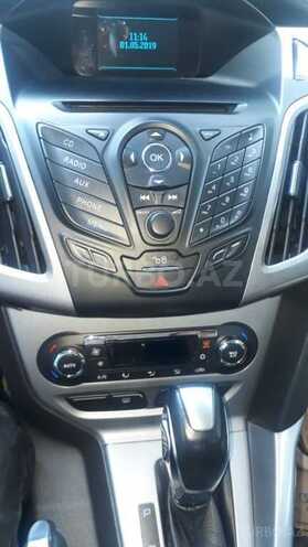 Ford Focus 2014, 129,200 km - 1.6 l - Naftalan