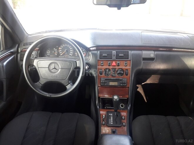 Mercedes E 230 1996, 436,113 km - 2.3 l - Sumqayıt
