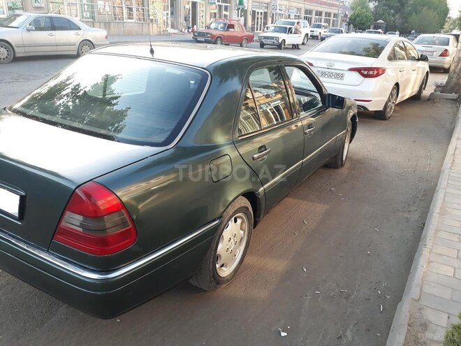 Mercedes C 220 1994, 263,214 km - 2.2 l - Bərdə