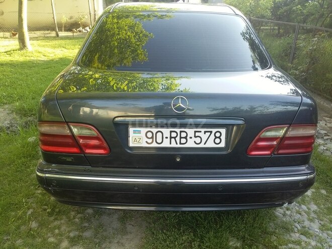 Mercedes E 240 2001, 298,000 km - 2.6 l - Zərdab