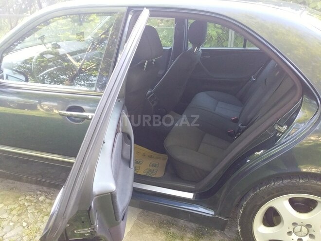 Mercedes E 240 2001, 298,000 km - 2.6 l - Zərdab
