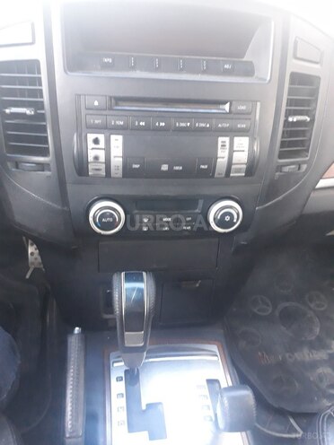 Mitsubishi Pajero 2007, 249,000 km - 3.0 l - Naftalan