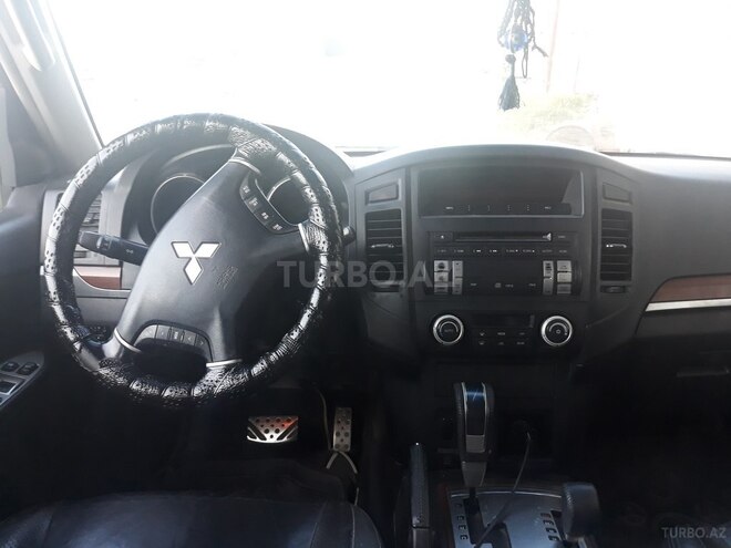 Mitsubishi Pajero 2007, 249,000 km - 3.0 l - Naftalan