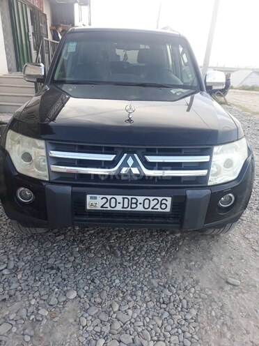 Mitsubishi Pajero 2007, 249,000 km - 3.0 l - Naftalan