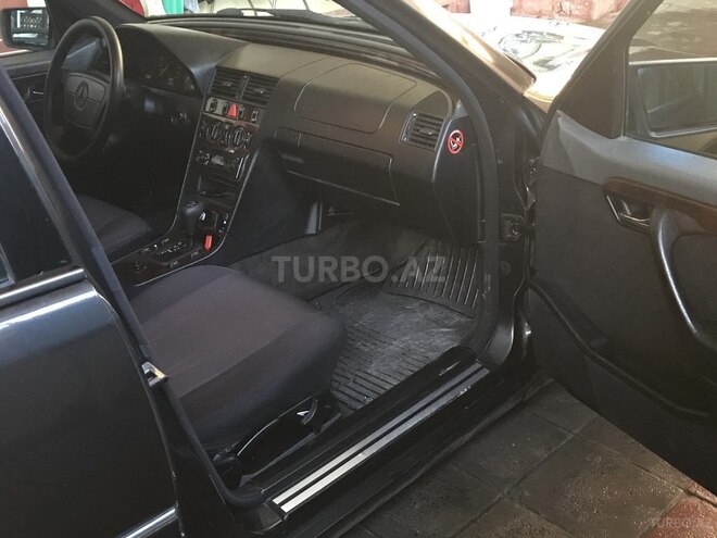Mercedes C 200 1997, 226,729 km - 2.0 l - Bakı