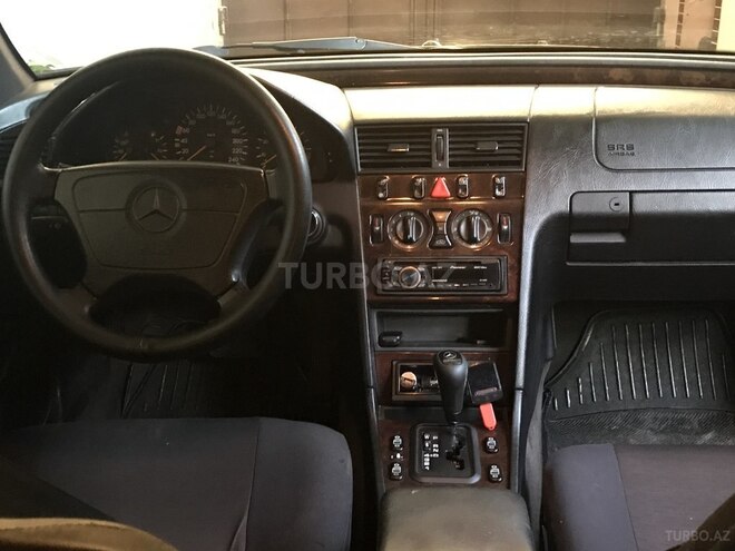Mercedes C 200 1997, 226,729 km - 2.0 l - Bakı