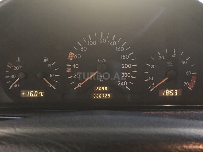 Mercedes C 200 1997, 226,729 km - 2.0 l - Bakı