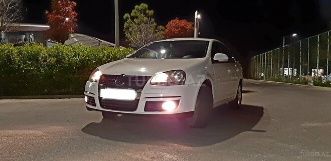 Volkswagen Jetta 2010, 213,500 km - 1.6 l - Bakı