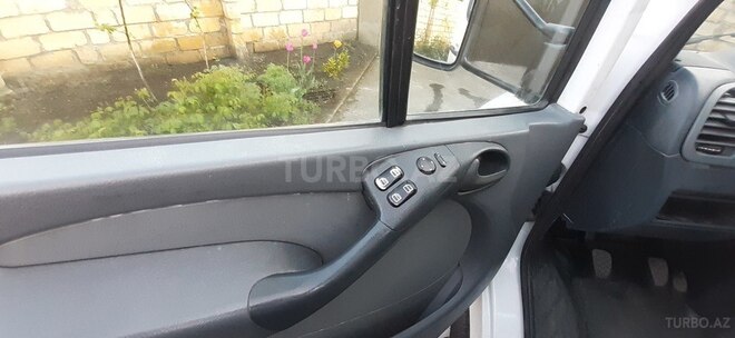 Mercedes Sprinter 516 2004, 106,000 km - 2.7 l - Zaqatala