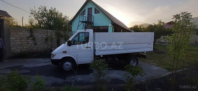 Mercedes Sprinter 516 2004, 106,000 km - 2.7 l - Zaqatala