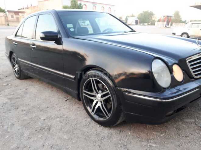 Mercedes E 320 2001, 177,777 km - 3.2 l - Kürdəmir