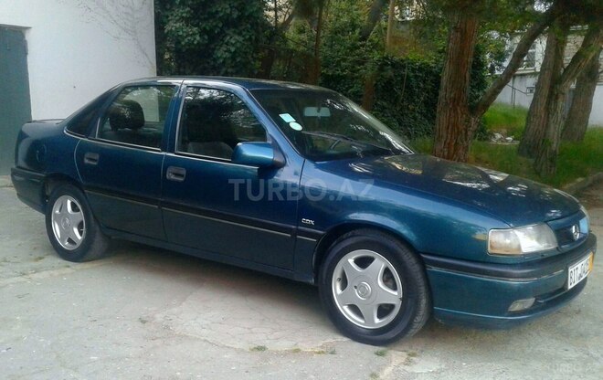 Opel Vectra 1994, 240,000 km - 2.0 л - Bakı