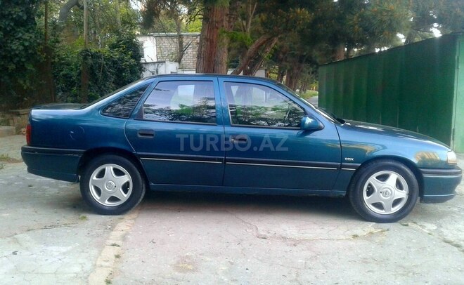 Opel Vectra 1994, 240,000 km - 2.0 л - Bakı