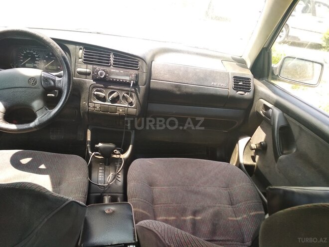Volkswagen Vento 1994, 362,000 km - 1.8 l - Bakı