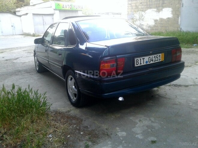 Opel Vectra 1994, 240,000 km - 2.0 л - Bakı