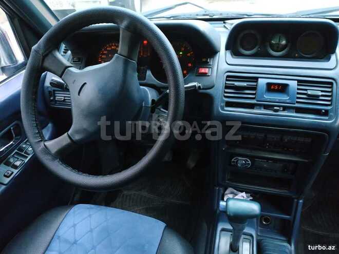 Mitsubishi Pajero 1992, 316,000 km - 0.3 l - Quba