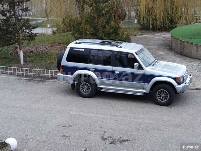 Mitsubishi Pajero 1992, 316,000 km - 0.3 l - Quba