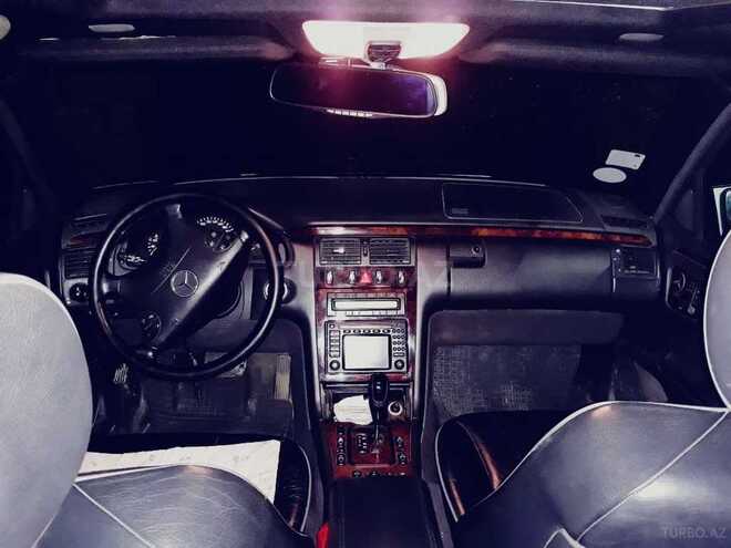Mercedes E 240 2001, 235,000 km - 2.6 l - Bakı