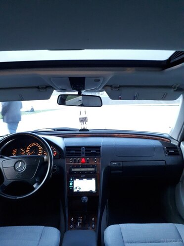 Mercedes C 200 1999, 300,200 km - 2.0 л - Bakı