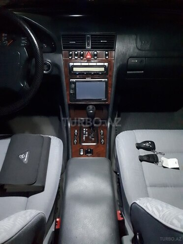 Mercedes C 200 1999, 300,200 km - 2.0 л - Bakı